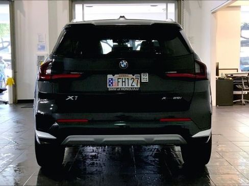 Used 2025 BMW X1 xDrive28i w/ Technology Package image 4