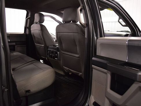 Used 2020 Ford F250 XLT w/ XLT Premium Package AWD/4WD image 32