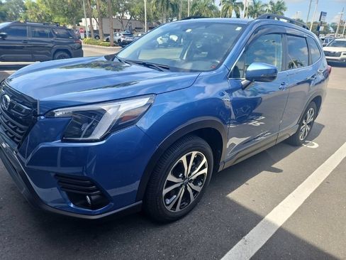 Used 2024 Subaru Forester Limited w/ Pop Package 2 AWD/4WD image 2