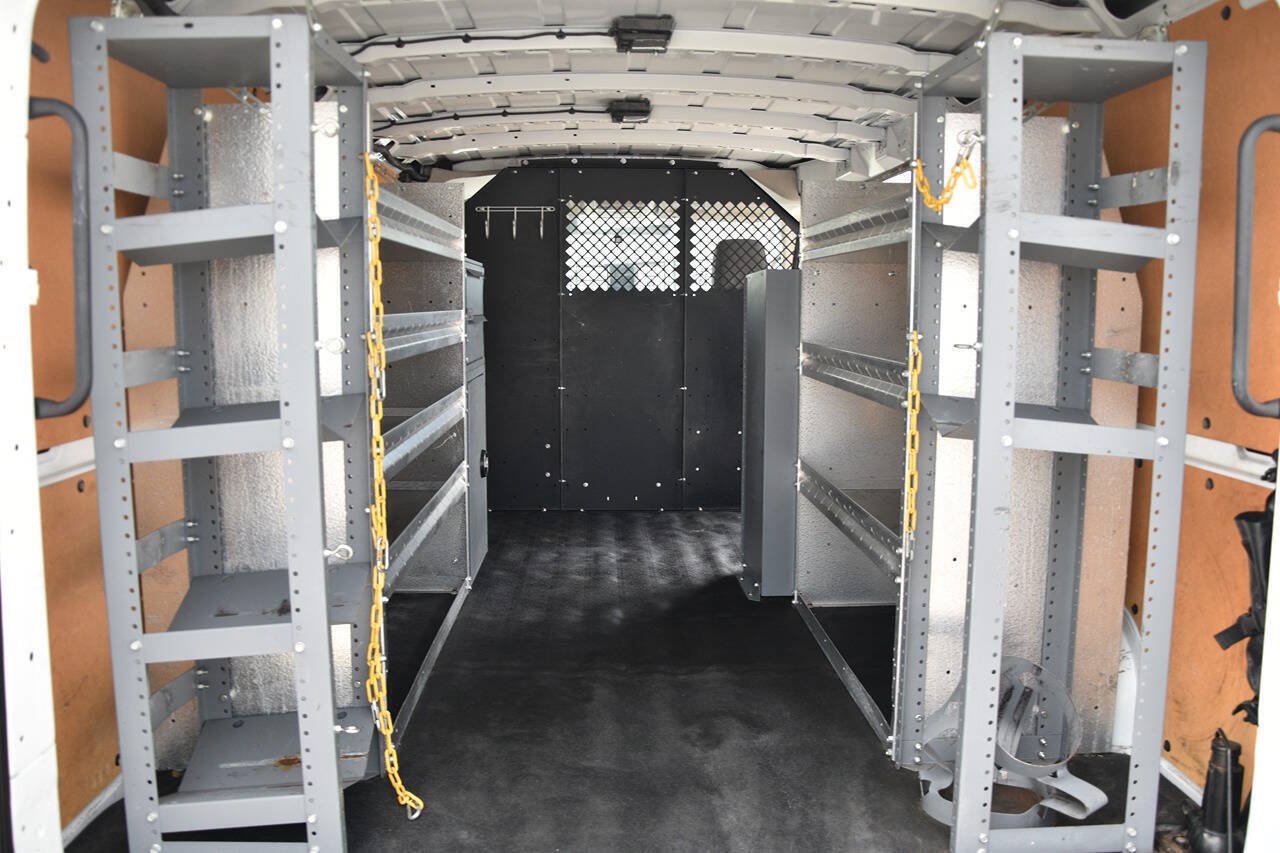 Used 2020 Nissan NV 2500 SV RWD image 12