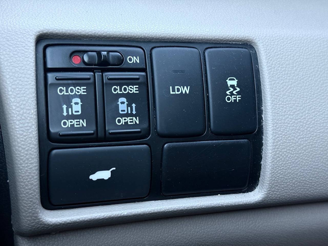 Used 2016 Honda Odyssey EX-L image 31