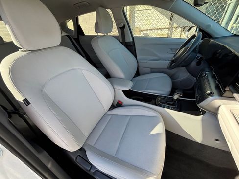 Used 2025 Hyundai Kona SEL image 36