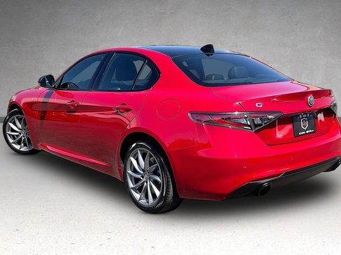 Used 2024 Alfa Romeo Giulia Ti AWD/4WD image 28
