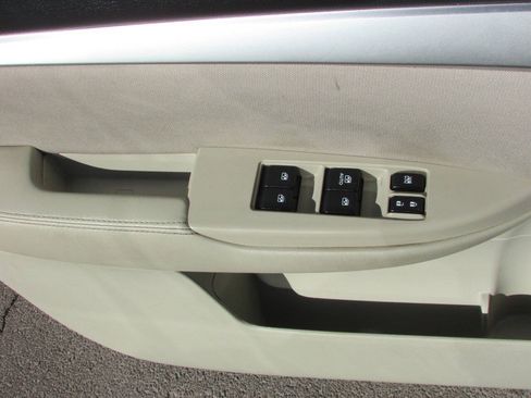 Used 2014 Subaru Outback 2.5i AWD/4WD image 11