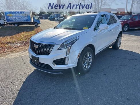Used 2021 Cadillac XT5 Premium Luxury image 1