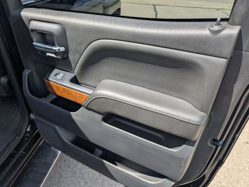 Used 2018 Chevrolet Silverado 2500 High Country w/ Duramax Plus Package AWD/4WD image 6