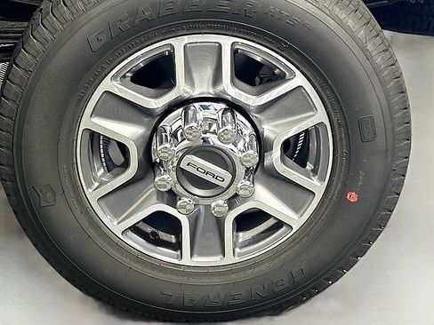 New 2025 Ford F350 XLT w/ 360-Degree Camera Package AWD/4WD image 26