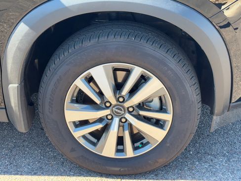 New 2025 Nissan Pathfinder SL image 10