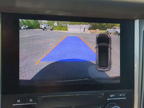 Used 2017 Porsche Macan image 21