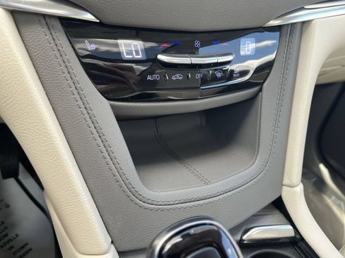 Used 2023 Cadillac XT5 Premium Luxury AWD/4WD image 18