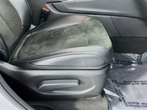 Used 2023 Jeep Grand Cherokee L Laredo image 36