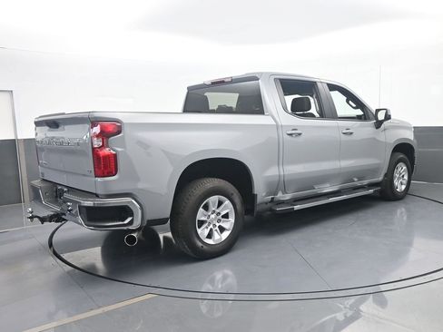 Used 2024 Chevrolet Silverado 1500 LT RWD image 6