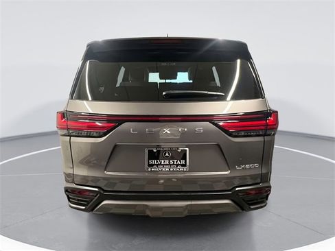 Used 2023 Lexus LX 600 4WD w/ Luxury Package image 5