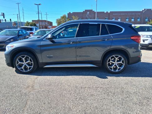 Used 2017 BMW X1 xDrive28i image 6