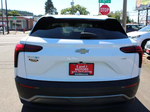 Used 2024 Chevrolet Blazer EV LT AWD/4WD image 5