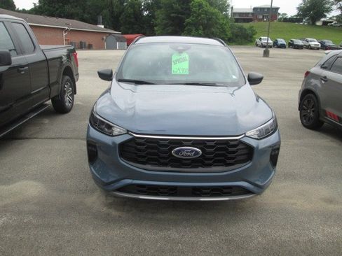Used 2024 Ford Escape ST-Line w/ Tech Pack #1 AWD/4WD image 3
