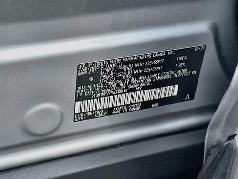 Used 2024 Toyota RAV4 LE FWD image 30