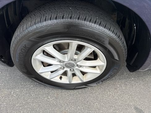 Used 2017 Dodge Journey SXT w/ Comfort/Convenience Group image 27