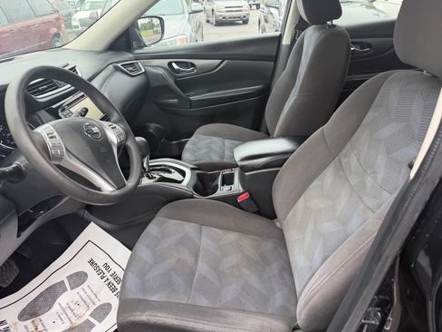 Used 2016 Nissan Rogue SV w/ SV Premium Package FWD image 12