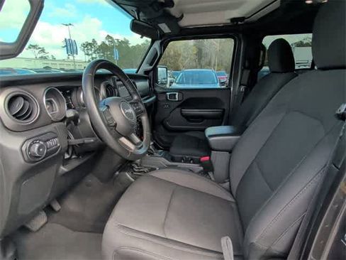 Used 2021 Jeep Wrangler Unlimited Sport image 2