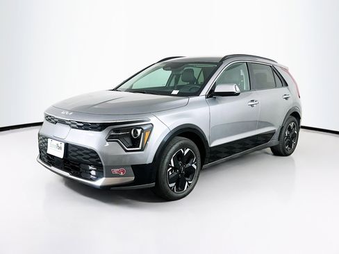 Used 2024 Kia Niro Wind image 3