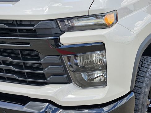 New 2026 Chevrolet Silverado 2500 Custom w/ Custom Value Package AWD/4WD image 11