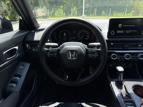 Used 2025 Honda Civic Sport image 19