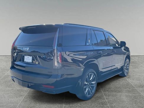 Used 2022 Cadillac Escalade Sport Platinum image 5