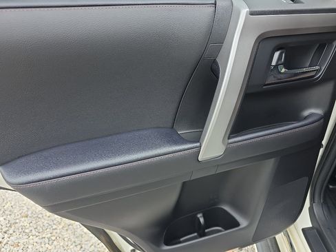 Certified 2023 Toyota 4Runner Limited AWD/4WD image 15