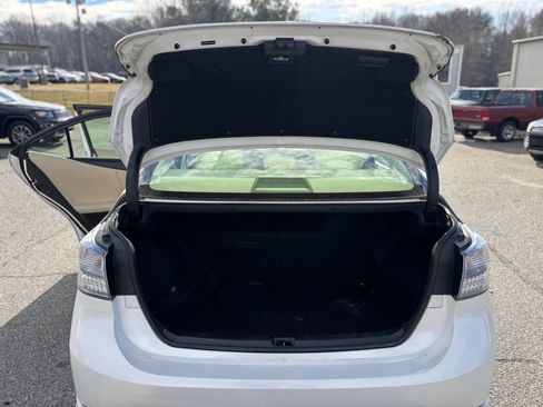 Used 2012 Lexus HS 250h image 30