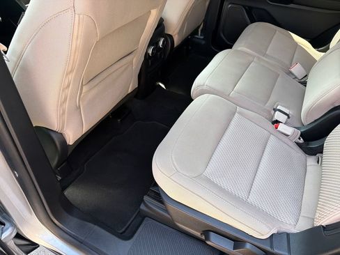 Used 2021 Ford Explorer 2WD image 31