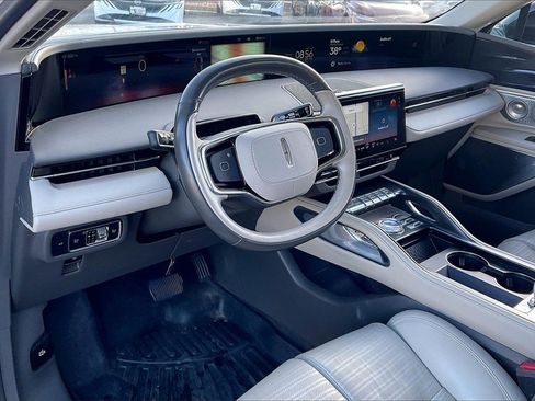 Used 2024 Lincoln Nautilus Reserve w/ Equipment Group 203A image 12