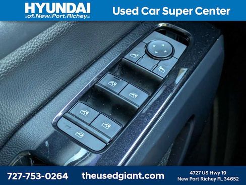 Used 2022 Nissan Pathfinder S FWD image 28