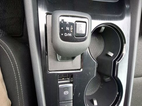 Used 2024 Nissan Rogue SV AWD/4WD image 15