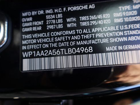 Used 2026 Porsche Macan AWD/4WD image 39