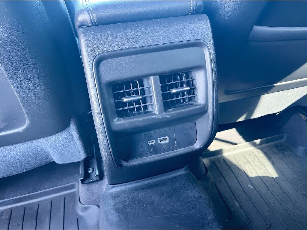 Used 2022 Cadillac XT4 Premium Luxury w/ Safety Alert Package FWD image 23