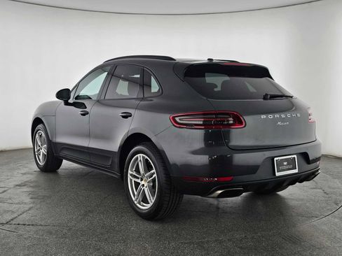 Used 2017 Porsche Macan image 5