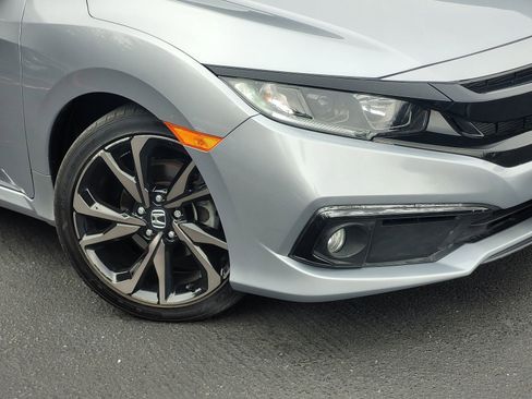 Used 2020 Honda Civic Sport image 9