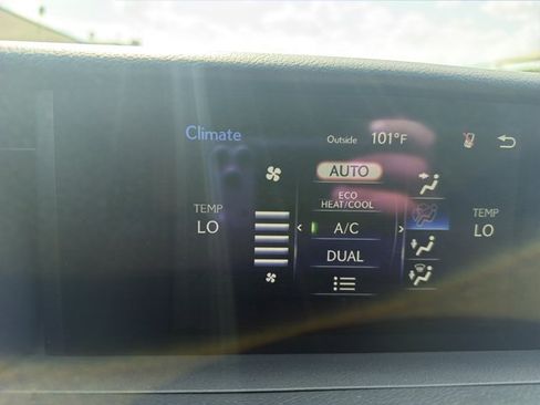Used 2020 Lexus IS 350 F Sport w/ F Sport Package RWD image 12