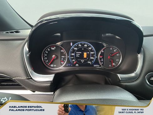 Used 2023 Chevrolet Traverse Premier w/ LPO, Cargo Package FWD image 17