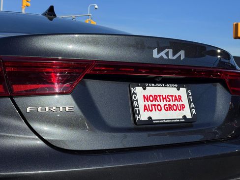 Used 2023 Kia Forte LXS image 7