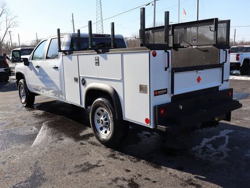 Used 2024 Chevrolet Silverado 3500 W/T w/ WT Convenience Package image 3