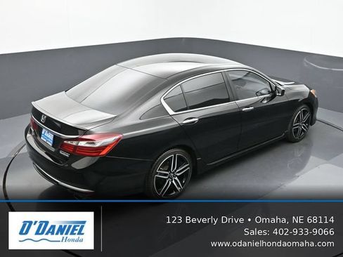 Used 2017 Honda Accord Sport Special Edition image 18