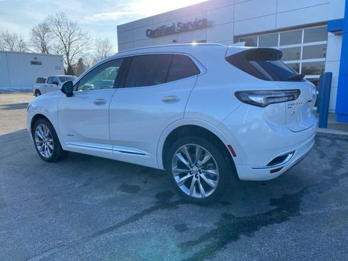 Used 2023 Buick Envision Avenir image 3