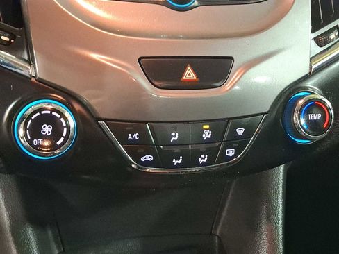 Used 2016 Chevrolet Cruze LT image 15