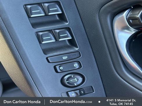 Used 2025 Honda Pilot EX-L image 12