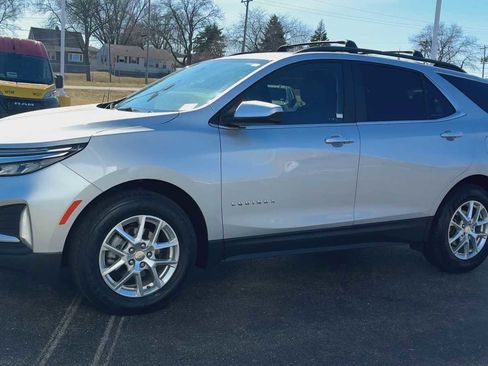 Used 2022 Chevrolet Equinox LT image 6