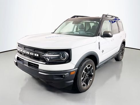 Certified 2023 Ford Bronco Sport Outer Banks w/ Tech Package AWD/4WD image 3
