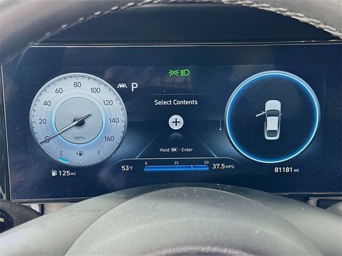 Used 2023 Hyundai Elantra Limited image 24