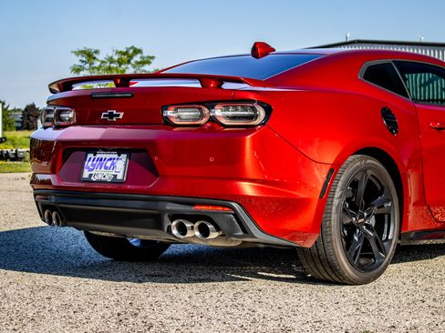 Used 2023 Chevrolet Camaro SS RWD image 37